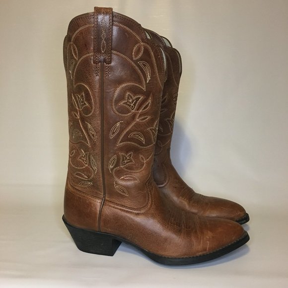 Ariat Shoes - Ariat Russet Heritage R-Toe Western Boots Size 6.5